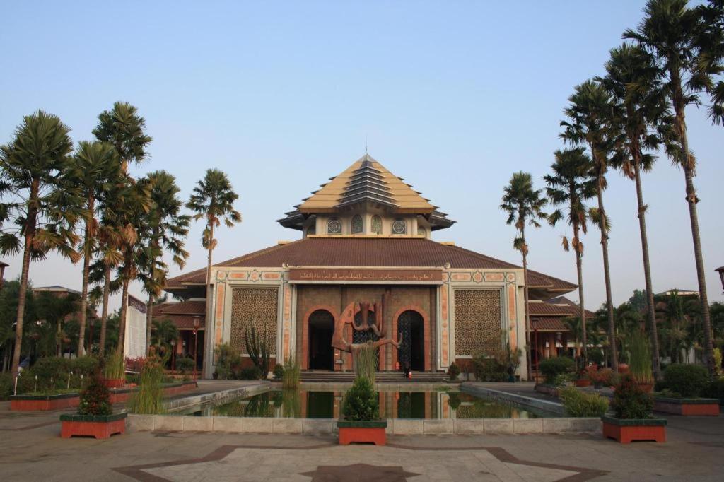 Oyo 347 Bayang Brothers Guest House Maguwo Exteriör bild